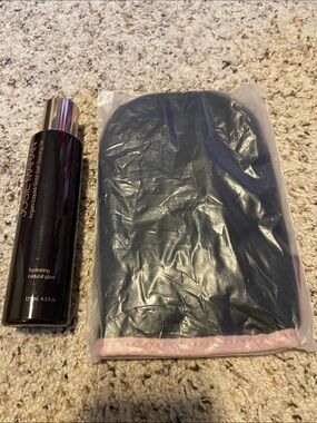 JOSIE MARAN tanning oil with mitt